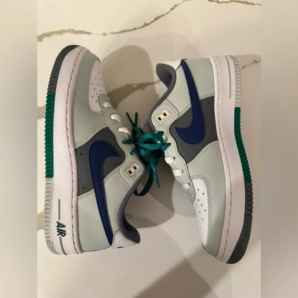Nike 001 excellent time